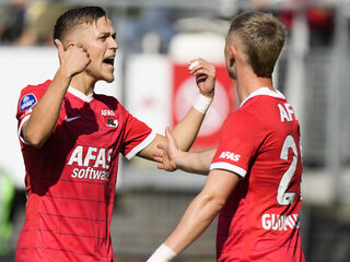 Tekenen van herstel bij AZ: 5-0 winst op Go Ahead Eagles