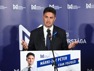 Hongaarse 'politieke outsider' doet hoop bij oppositie leven: 'Iedereen behalve Orbán'