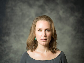 Nina de la Parra: 'De druk is zo hoog geworden voor vrouwen, het streven naar perfectie nekt ons'