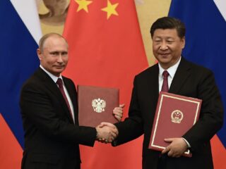 Xi Jinping ontmoet Poetin, wat wordt er besproken?