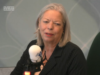 Klokkenluider Roelie Post werd jarenlang achtervolgd en bedreigd: 'Dat gebeurt dus veel vaker'