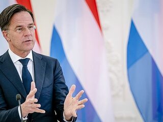 Het Engels van Nederlandse politici laat wat te wensen over, en dat is niet goed in oorlogstijd