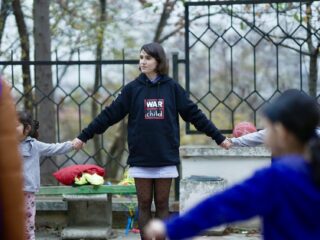 War Child helpt gevluchte Oekraïense kinderen: 'In muziek gaan kinderen weer dromen'