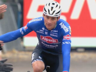 Mathieu van der Poel is veldrijden niet verleerd