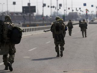 Staatsbelangen gooien roet in het eten voor Nigeriaanse oorlogsvrijwilligers
