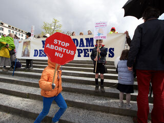 Klachten insturen over anti-abortusreclame heeft geen zin meer: 'Zaken met 1 of 100 klachten worden hetzelfde behandeld'