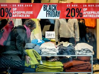 Alicante - De grimmige wereld achter de Black Friday uitverkoop