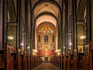 Linkse feministe gaat ineens naar de kerk: 'Ik vind mezelf absoluut niet meer belangrijk'