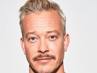 Claes Iversen over het winnen van Cultuurfonds Mode Stipendium: 'Een enorme erkenning'