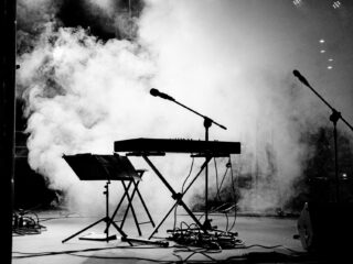 Stand.nl: 'Welke artiest die niet meer onder ons is heeft je altijd ontroerd?'