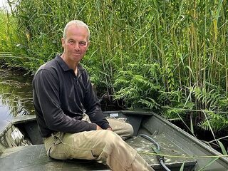Wouter is een van de weinige rietsnijders die Nederland nog telt: 'Het is 6 dagen in de week knallen'