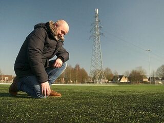 Rubberkorrels voor kunstgrasvelden zijn nog niet in alle gemeenten verleden tijd