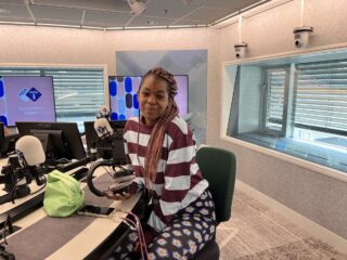 Mandy Woelkens (LINDA.meiden) openhartig over gewelddadige relatie: 'Mijn huisgenoten grepen in'