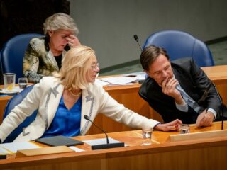VVD en D66 lijnrecht tegenover elkaar op thema migratie: 'Als de coalitie valt, dan is het hierop'
