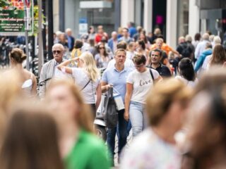 Podcast De Dag - gezocht: ideeën om de koopkracht te redden