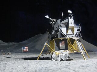Eagle-module van beroemde Apollo 11-missie cirkelt mogelijk nog steeds om de maan