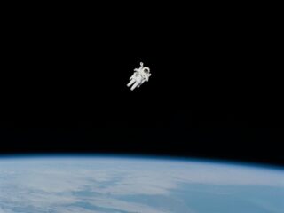 Is er leven op Pluto? 'Er is geen plaats in het heelal waar je niet heen kunt gaan'