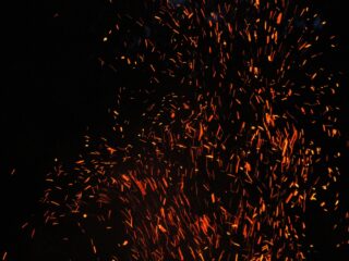 Moet er eerherstel komen voor vervolgde 'heksen'?