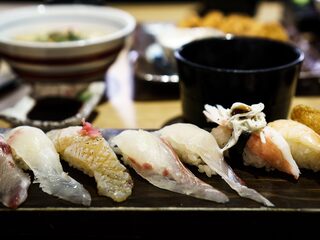 Lijkt de sushi die wij hier eten nog een beetje op het origineel?