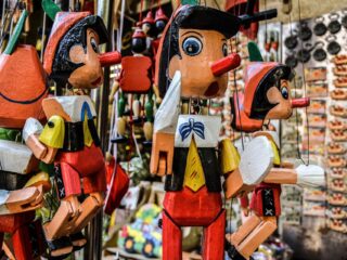 Pinokkio is de metafoor voor het volwassen worden van Italië
