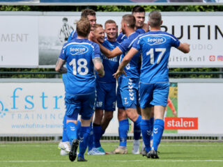 Bekerduel Urk-Katwijk op meerdere vlakken beladen