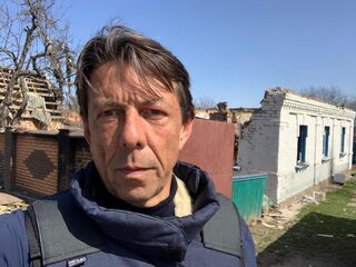 Bruno Beeckman is oorlogsverslaggever in Kiev én producer bij het Songfestival