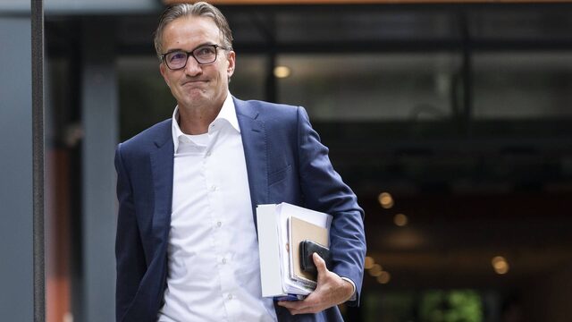 Ervaringsdeskundige Ros over vertrek Feyenoord-directeur: 'Het is stress, het is druk, het is akelig'