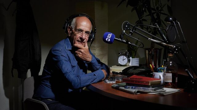 'Wakker liggen naast iemand die heerlijk slaapt is heel eenzaam'