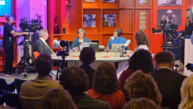 NOS Nederland Kiest - Het Debat: Discussie over wonen, migratie en stikstof