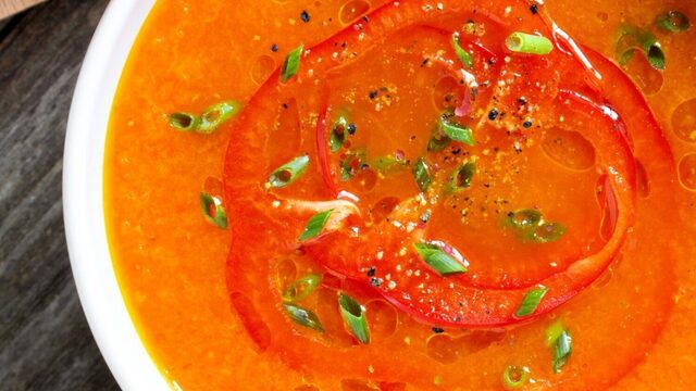 Recept voor overheerlijke paprika-pompoensoep