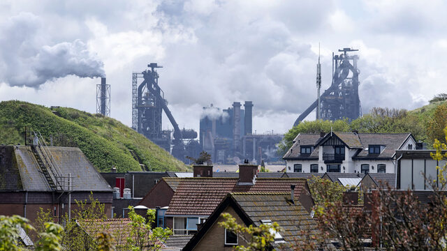 Podcast De Zomerdag: als je naast Tata Steel woont