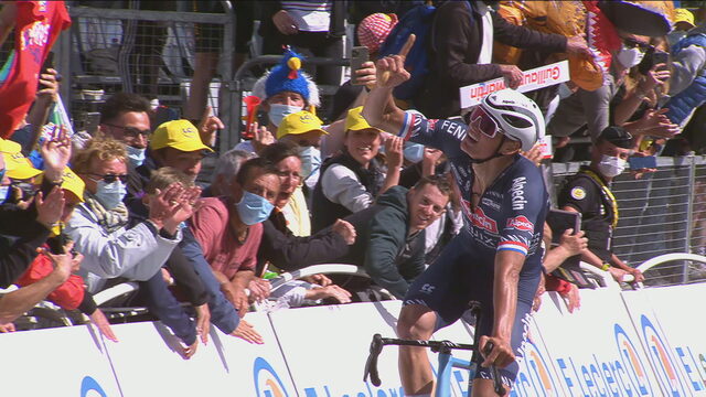 Zege en gele trui voor Mathieu van der Poel