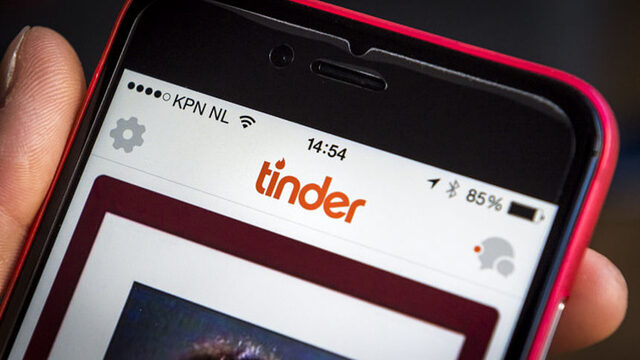 Tinder komt met functie om gebruikers te beschermen: 'Ze kunnen nóg meer doen om gebruikers te beschermen'