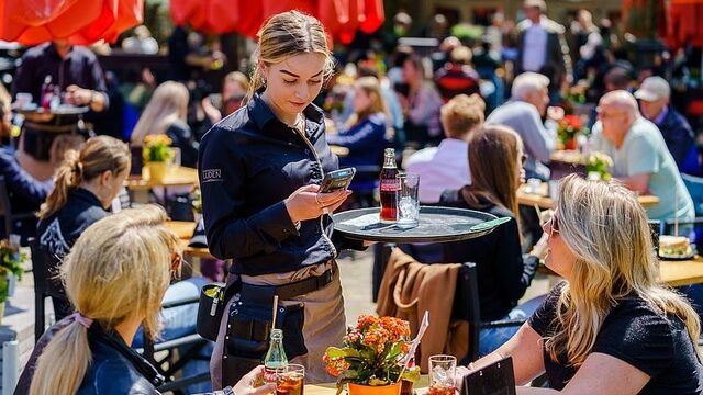 'Regionale lockdown gaat niet meer werken, collectief strengere maatregelen nodig'