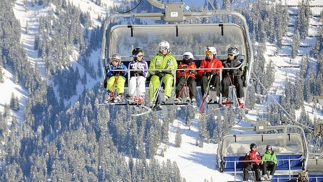 Eén Janssen-prik is niet meer genoeg en wat mogen ongevaccineerden nog? Veel vragen over wintersport in Oostenrijk