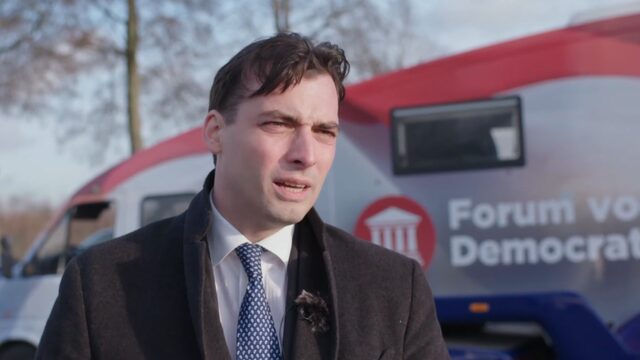 VVD-Kamerlid Aartsen: 'Forum voor Democratie misbruikt lokale verkiezingen om op de trom te slaan'