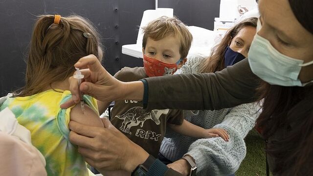Wanneer kunnen kinderen onder de 12 jaar een vaccin krijgen? 5 vragen en antwoorden