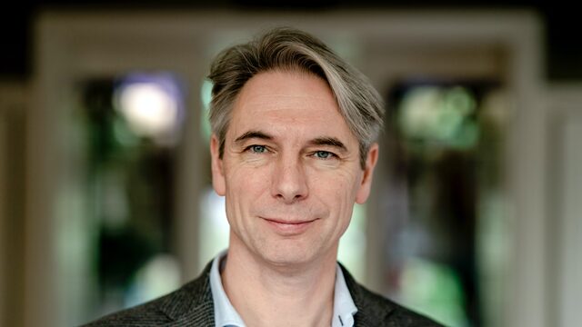 FNV-voorzitter Elzinga: snijden in zorg gaat echt pijn doen