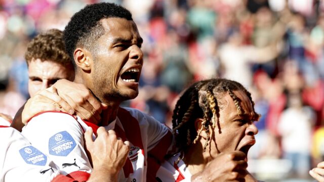 PSV slaat pas in blessuretijd toe tegen RKC Waalwijk