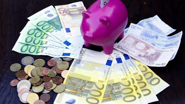 Stand.nl: 'Spaargeld moet rollen'