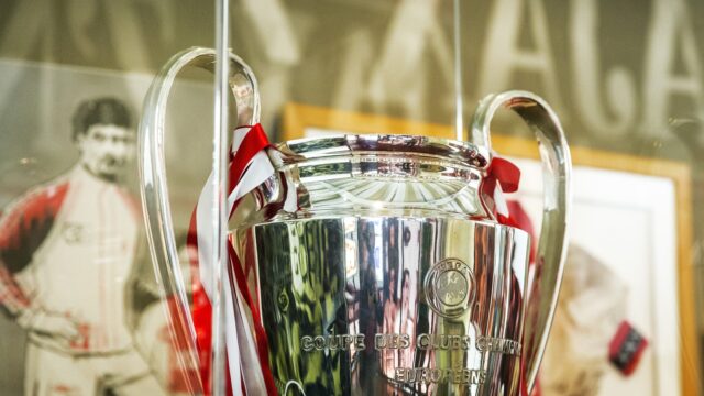 Hebben de rijkste voetbalclubs ook meer succes op het veld? 'Een zak geld kan geen doelpunt maken'