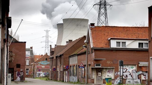 Stand.nl: 'De woningnood dwingt ons om ook te bouwen op ongezonde plekken'