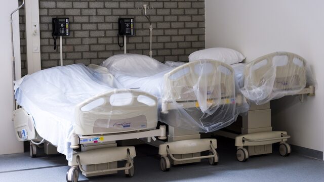 RIVM wist van beddentekort voor corona-uitbraak, maar ministerie waarschuwde ziekenhuizen niet