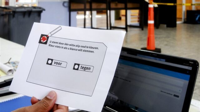 Stand.nl: 'Burgers moeten meer inspraak krijgen bij politieke besluiten'