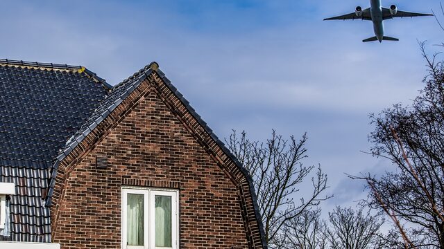 'Honderdduizenden nieuwe bewoners rond Schiphol krijgen geluidsoverlast'