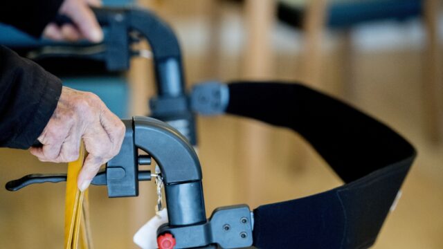Onderzoek langdurige zorg: 'CIZ behandelde 7000 aanvragen onvolledig of onjuist'