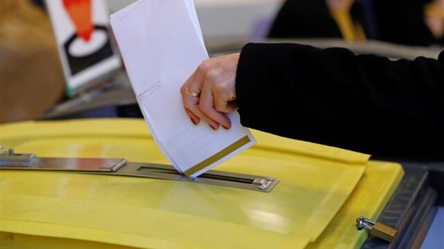 Roep om democratische vernieuwing: 'We leven in een diplomademocratie'