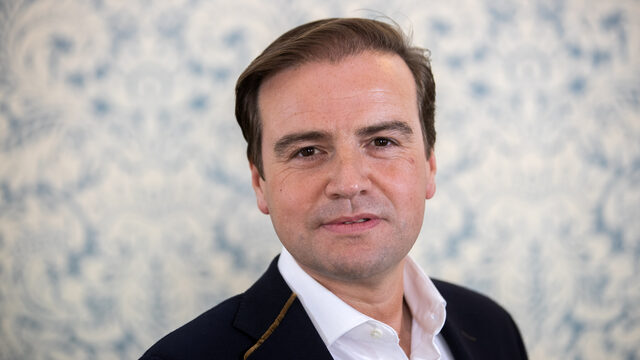 Malik Azmani: Geen Europees herstelgeld voor 'Poolse boeven met befje'