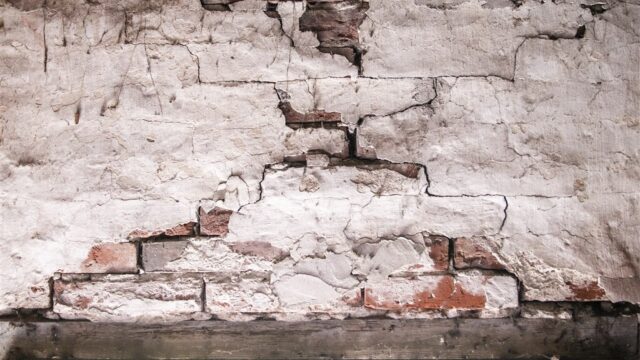 'We zijn wanhopig.' Versterkings- en herstelwerkzaamheden in Groningen nog altijd problematisch