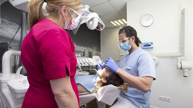 De gevolgen van ongelijkheid in ons zorgstelsel: geen geld voor de tandarts